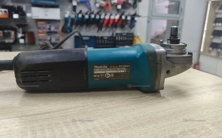 Makita 9558HN   УШМ