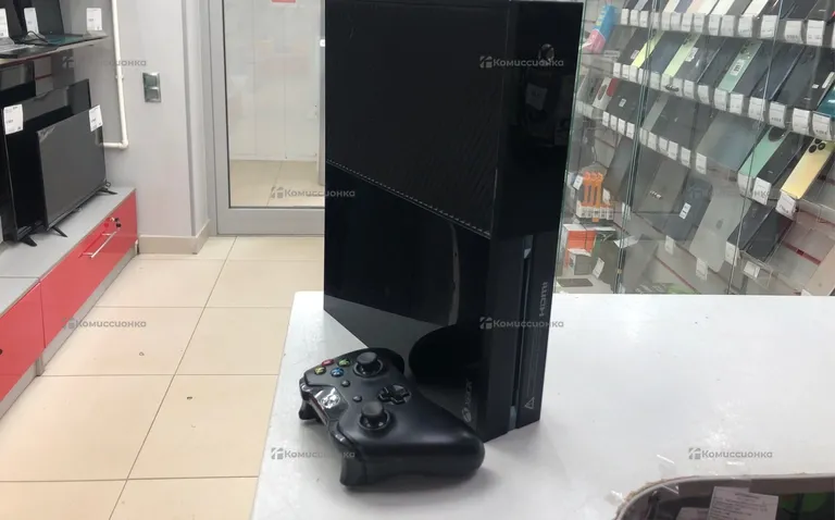 Приставка Xbox One 500 ГБ