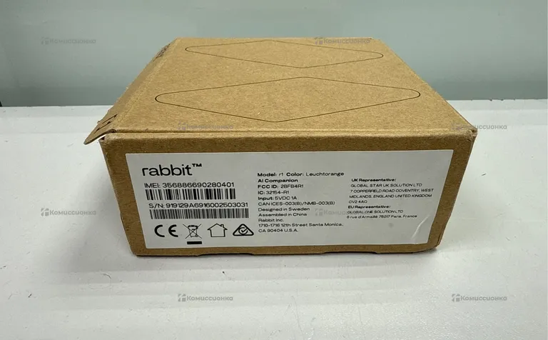 Ии-наджет Rabbit R1