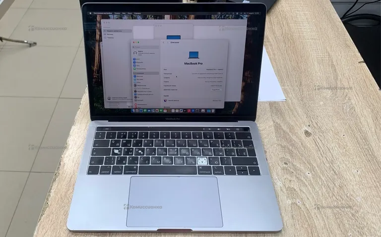 Ноутбук MacBook  pro 13 inch 2019