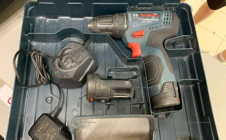 Аккумуляторная дрель-шуруповерт Bosch GSB 120 li