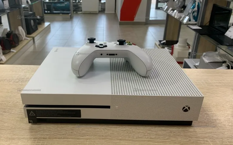 Приставка Xbox one s1T