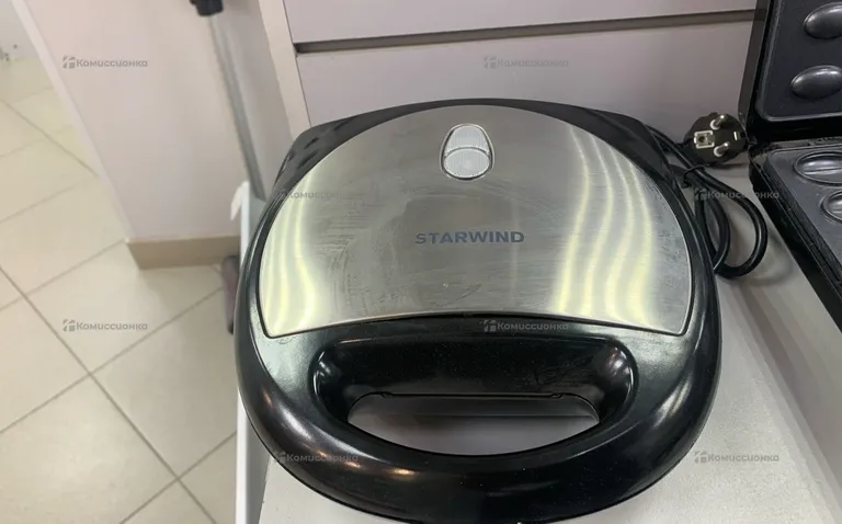 Вафельница starwind