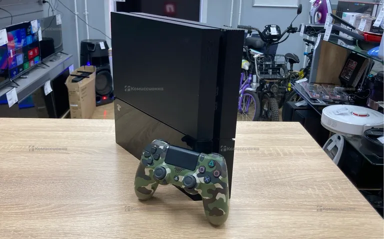 Приставка PS4. FAT 500 ГБ