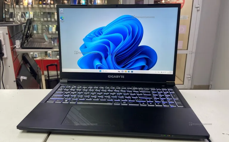 Игровой Ноутбук Gigabyte i5-12500H/RTX 3050