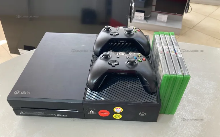 Приставка Xbox One 512