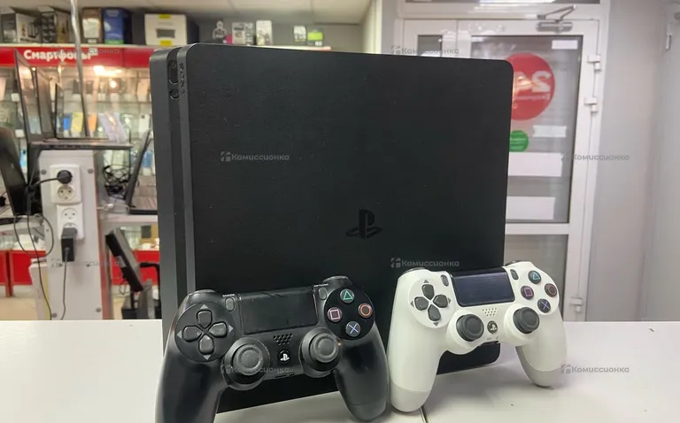 Приставка PS4. slim 1tb