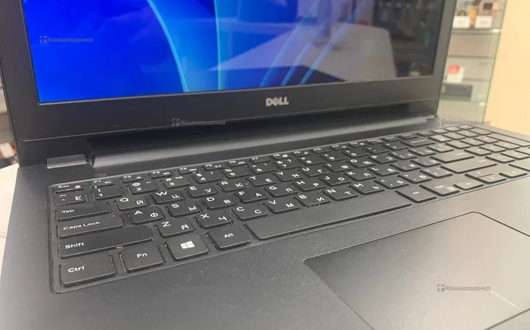 Ноутбук Dell inspirion 15