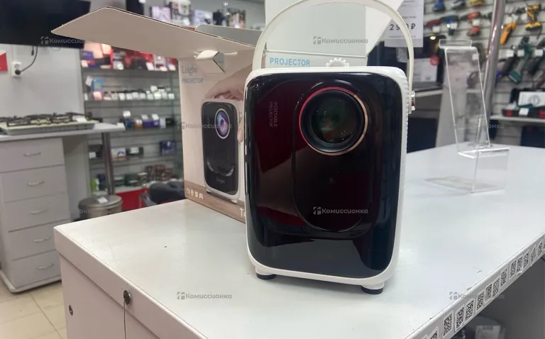 Проектор  lingbo t4max