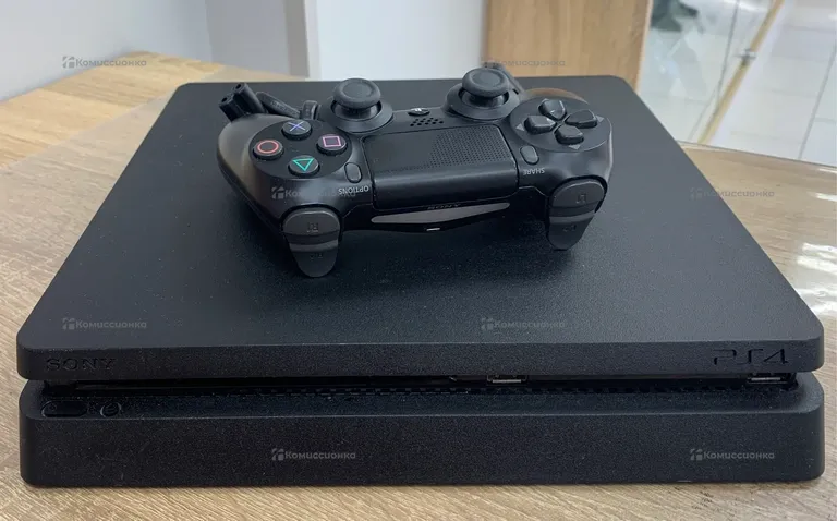 Приставка PS4. PS4 slim 1 Tb