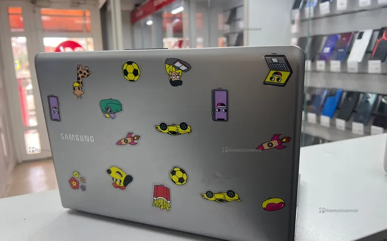 Ноутбук Samsung 535U