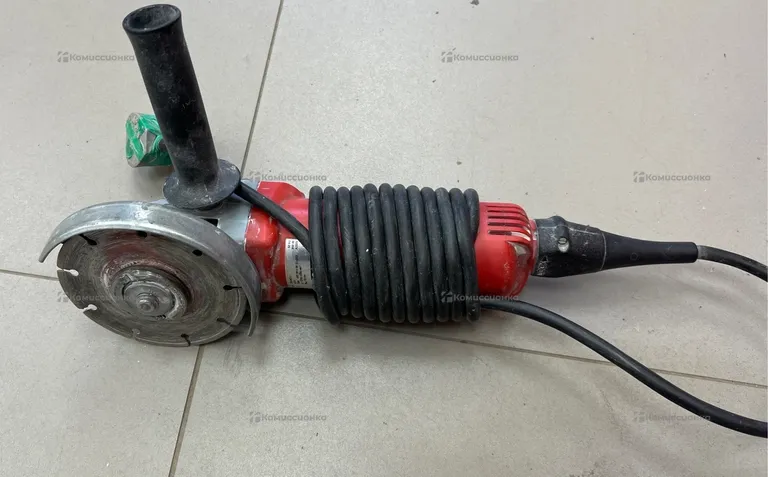 УШМ Milwaukee AG9-125QXE