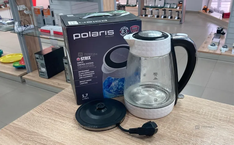 Чайник Polaris