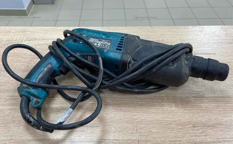 Перфоратор Makita HR 2470