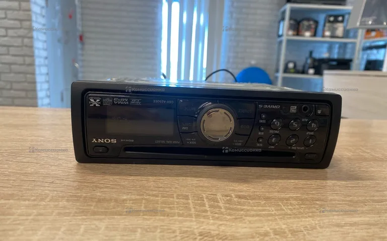 Автомагнитола  Sony cdx-A250EE