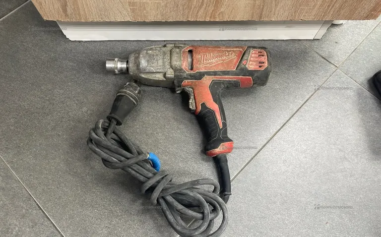 Гайковерт Milwaukee IPWE400R