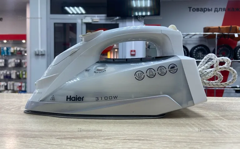 Утюг Haier HI-600 Белый