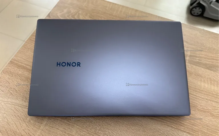 Ноутбук  BMH-WDQ9HN