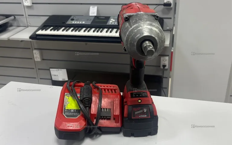 гайковерт Milwavkee FHIW12