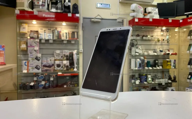 Xiaomi Redmi 5 Plus 3/32Gb