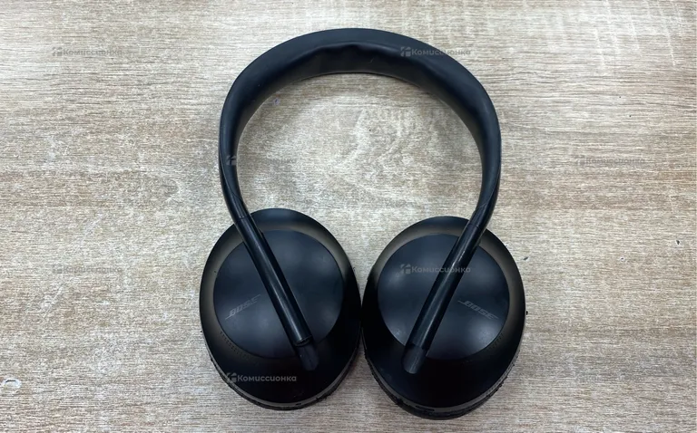 Наушники Bose NC700