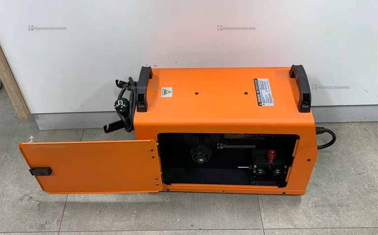 сварочный аппарат Foxweld invermig 240 Dap
