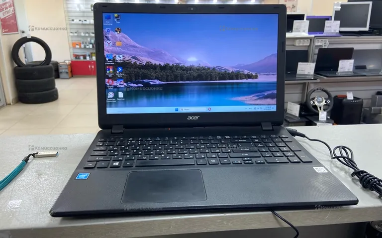 Ноутбук  acer es-1