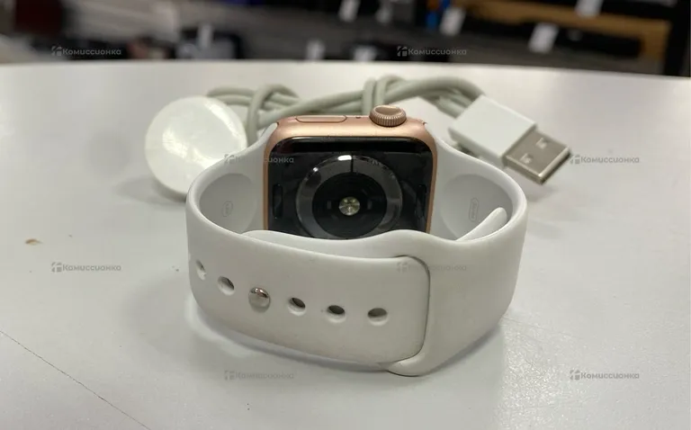 Часы Apple Watch 5 (40mm)
