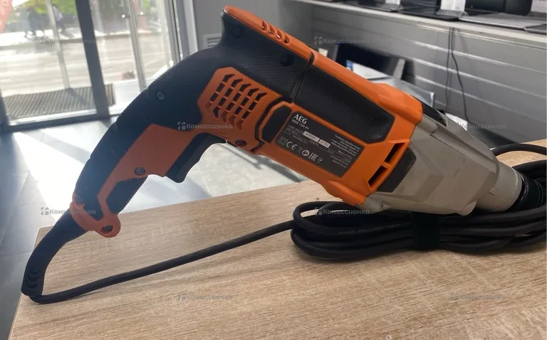 Дрель AEG SB2E 1100 RV