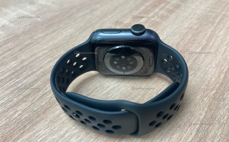 Часы Apple Watch 6 40mm