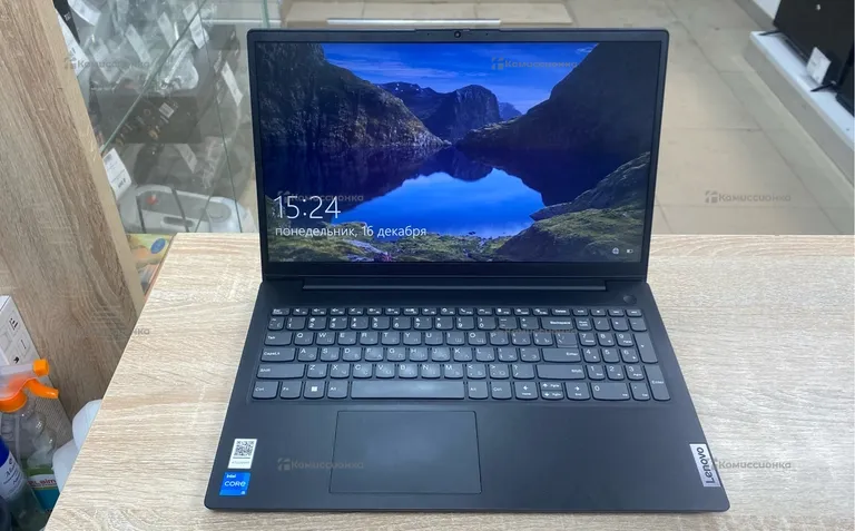 Ноутбук Lenovo v15 g3