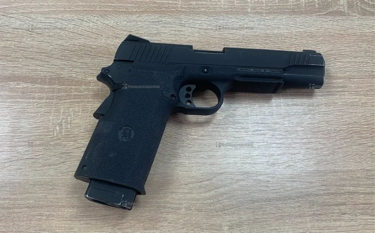 Пистолет COLT KJWORKS.