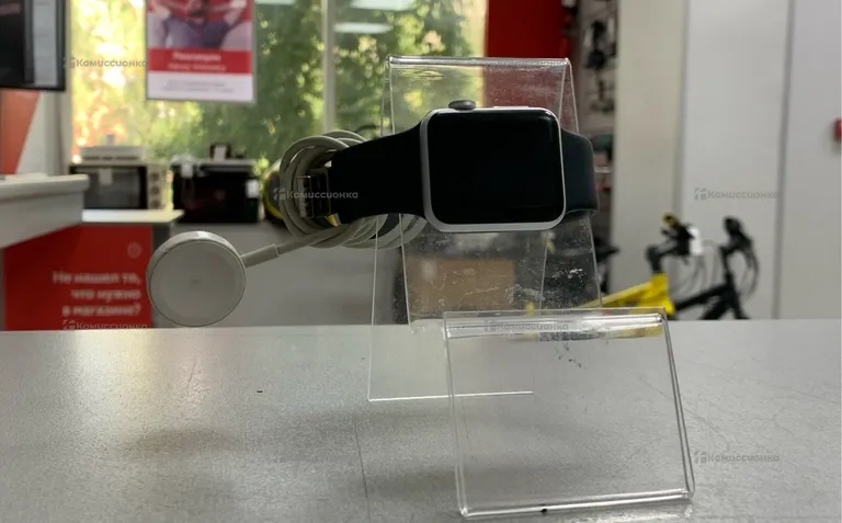 Часы  Appel Watch 3 38