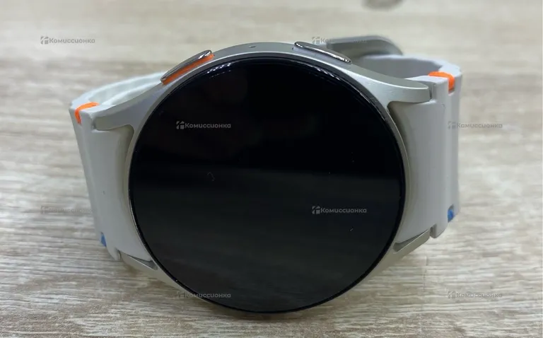 Часы  Samsung galaxy watch 7 40mm