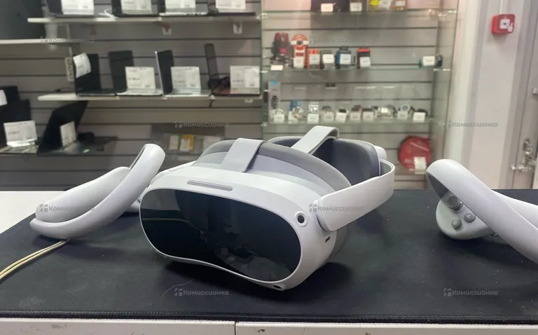 Приставка vr Pico 4