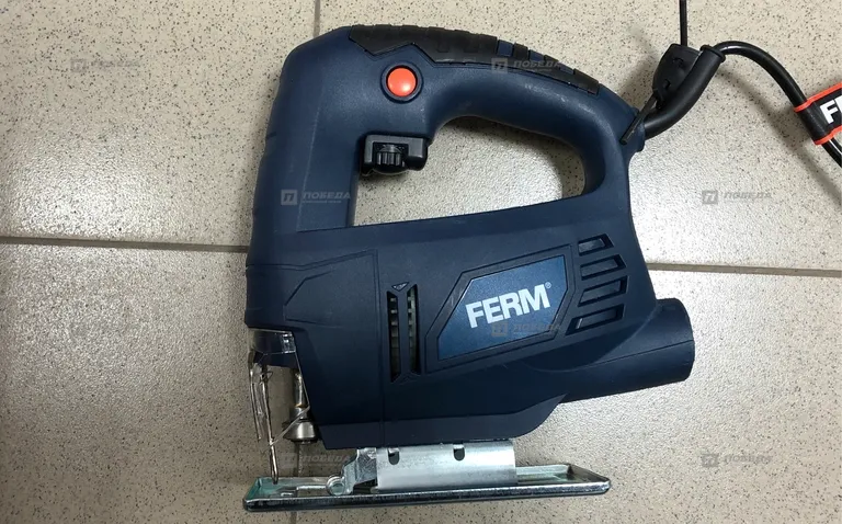Лобзик FERM JSM1030