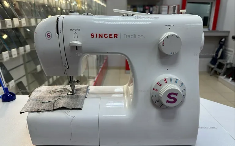 Швейная машинка Singer 2263