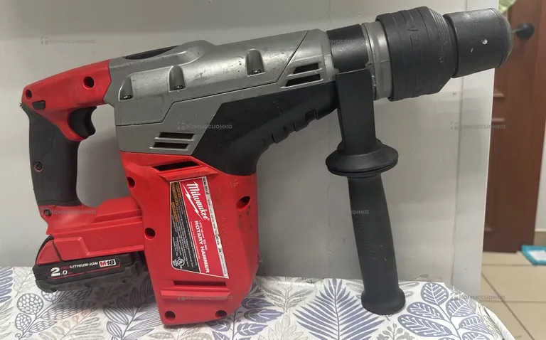 Отбойный молоток Milwaukee 2717-20