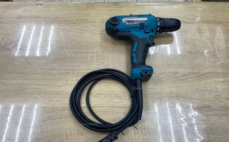 Сетевая дрель-шуруповерт Makita DF0300