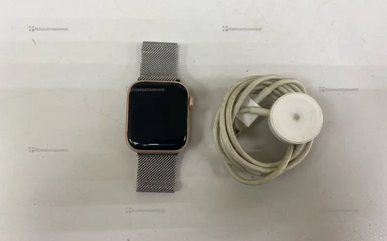 Часы Apple Watch SE 40mm