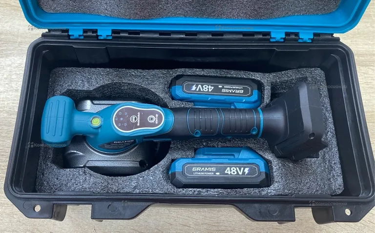 Аккумуляторная виброприсоска для плитки Gramis 18V