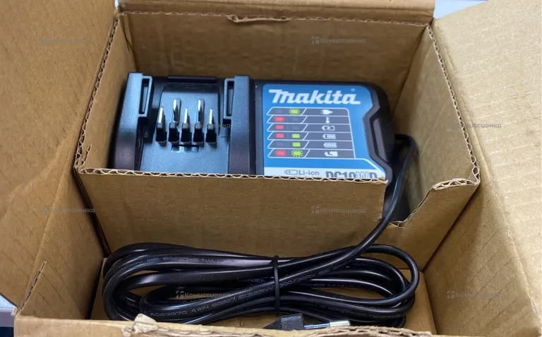 Зарядное устройство Makita DC10WD