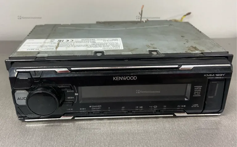 Автомагнитола  Kenwood KMM-133y