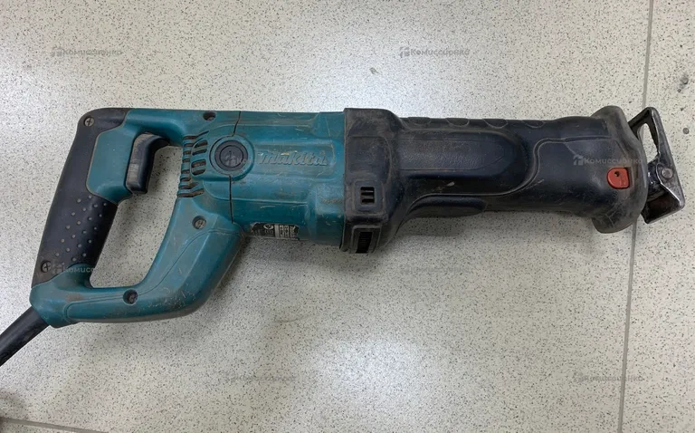Пила makita JR3050T