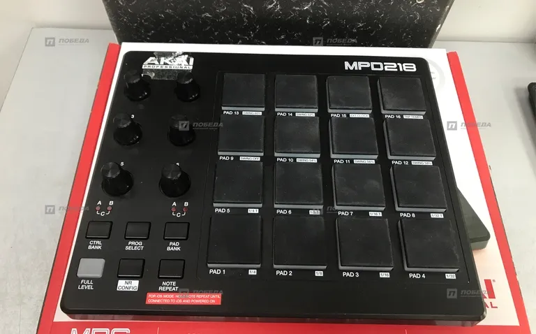 Оборудование для битов AKAI PRO MPD218