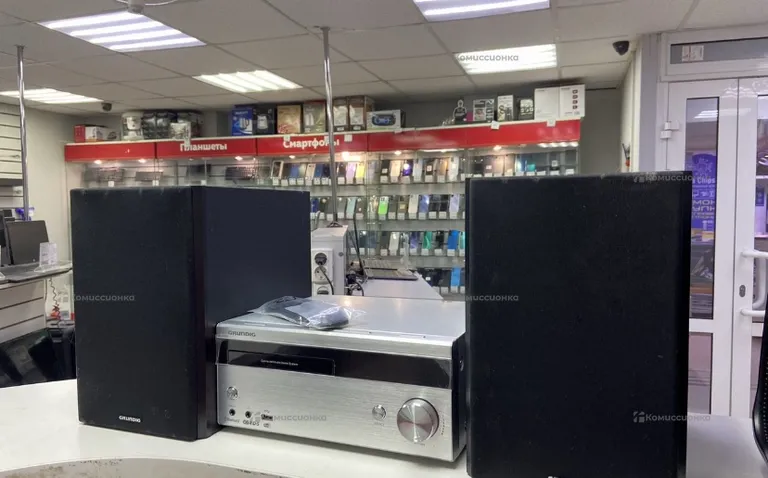 Колонка и ресивер Grundig