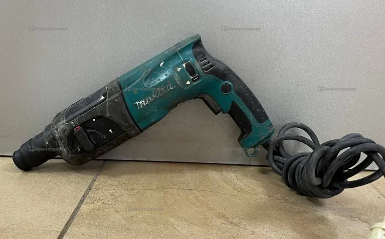 перфоратор Mikita HR2470