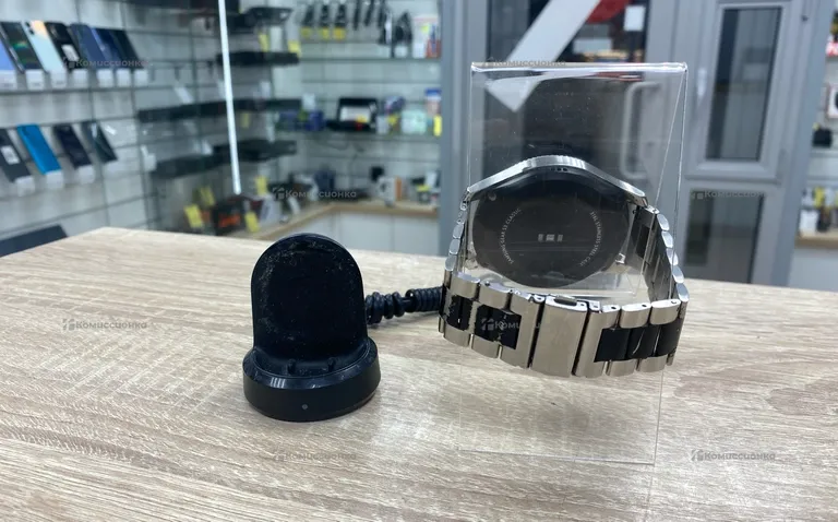 Часы  Samsung gear s3