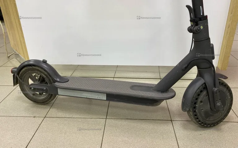 Самокат MI Electric Scooter Essential