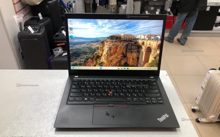 Ноутбук Lenovo T14s